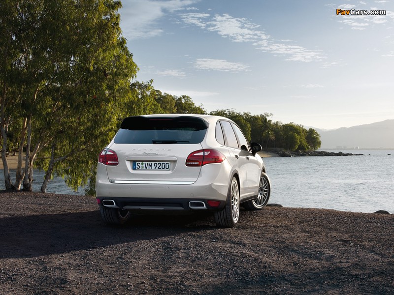 Porsche Cayenne S Hybrid (958) 2010 wallpapers (800 x 600)