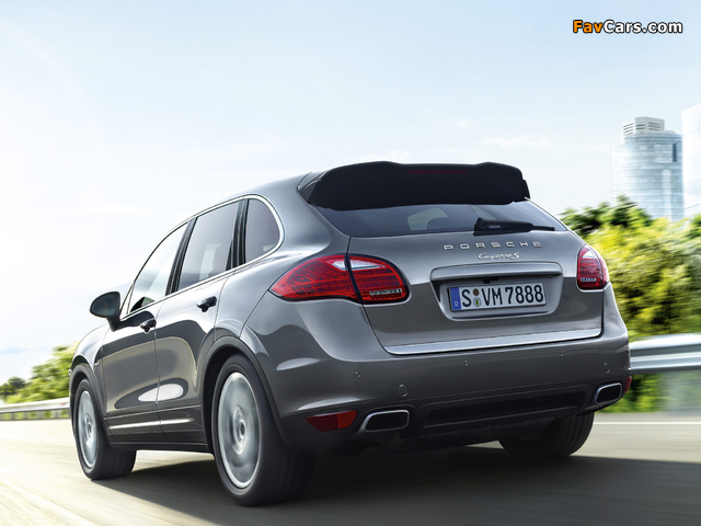 Porsche Cayenne S Diesel (958) 2012 wallpapers (640 x 480)