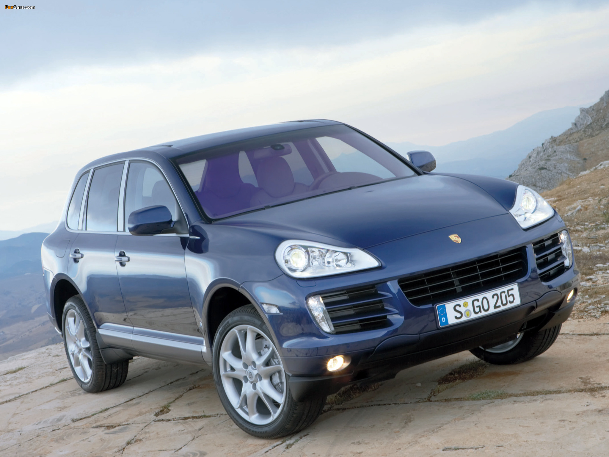 Porsche Cayenne S (957) 2007–10 wallpapers (2048 x 1536)