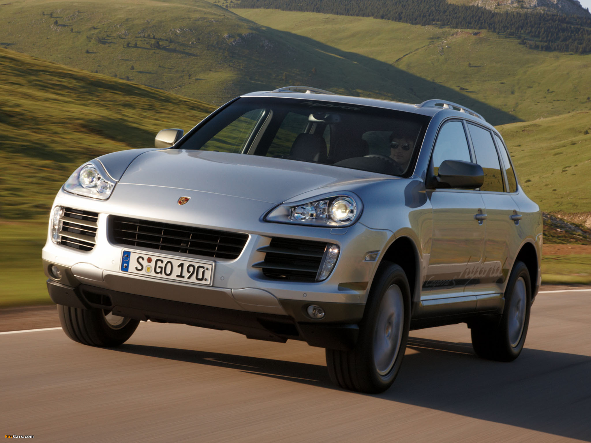 Porsche Cayenne S Hybrid (957) 2009–10 wallpapers (2048 x 1536)