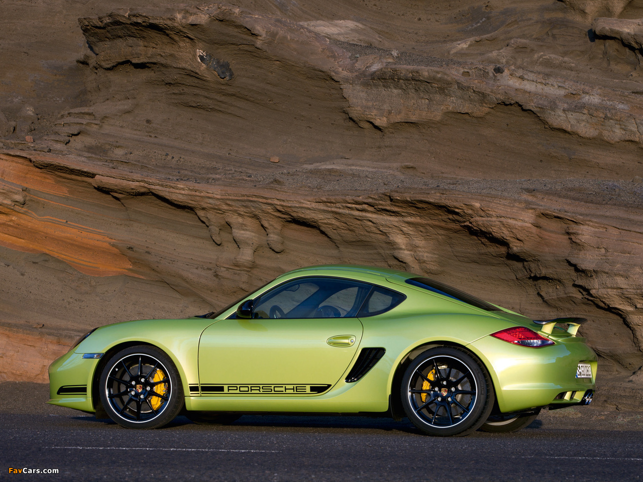 Porsche Cayman R (987C) 2010 wallpapers (1280 x 960)