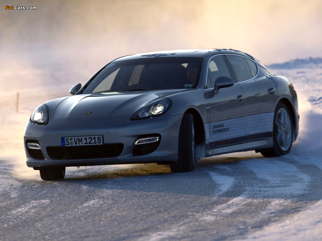 Images of Porsche Panamera 4S (970) 2009–13 (1024 x 768)