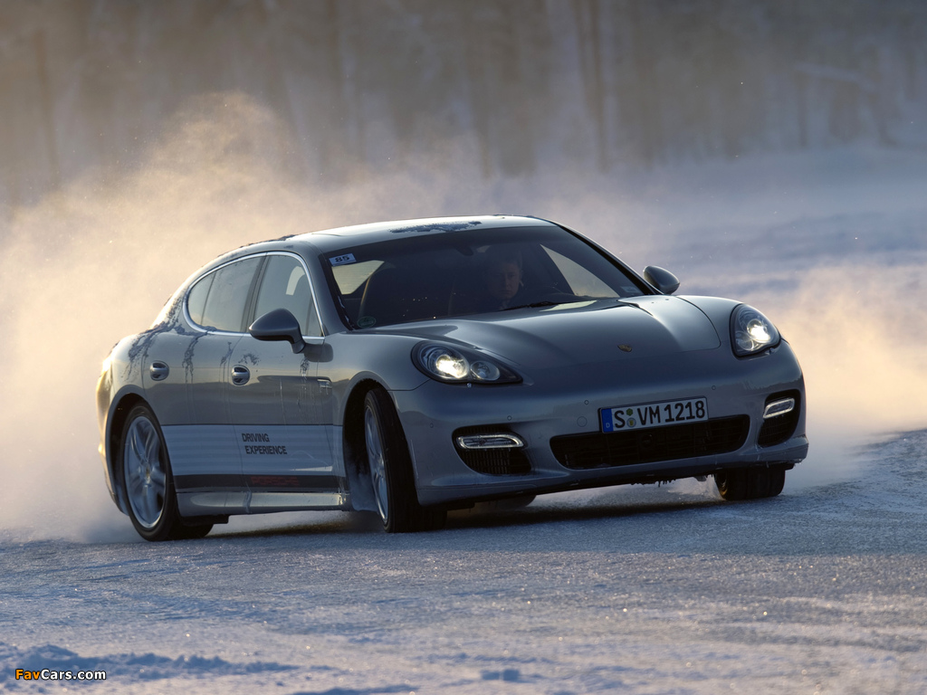 Images of Porsche Panamera 4S (970) 2009–13 (1024 x 768)