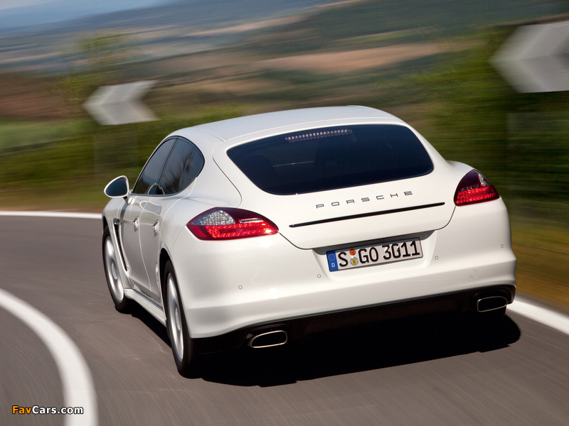 Images of Porsche Panamera Diesel (970) 2011–13 (800 x 600)