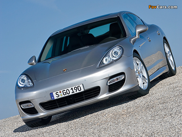 Photos of Porsche Panamera Turbo (970) 2009 (640 x 480)