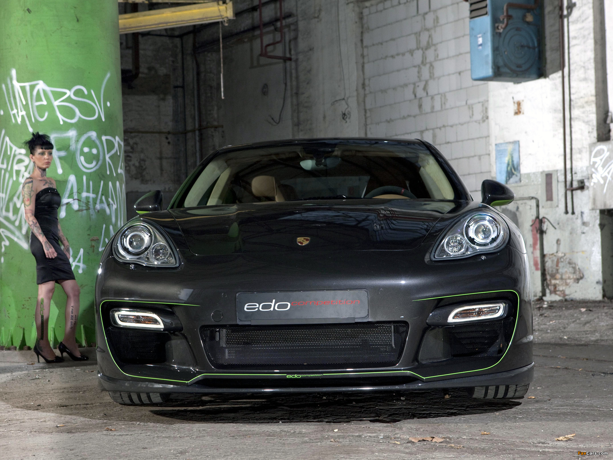 Photos of Edo Competition Porsche Panamera S (970) 2011 (2048 x 1536)