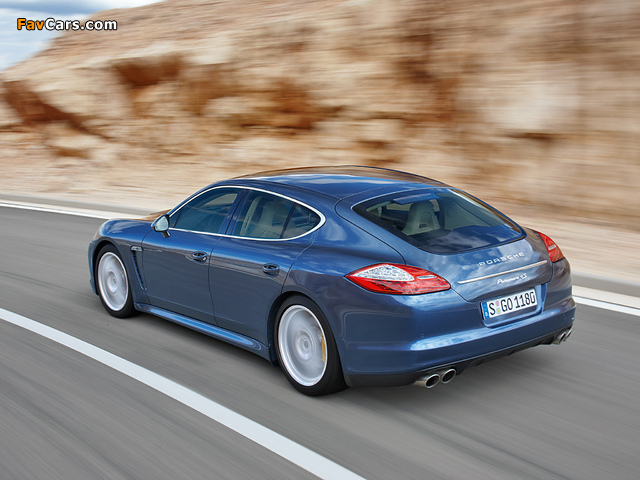 Pictures of Porsche Panamera 4S (970) 2009–13 (640 x 480)