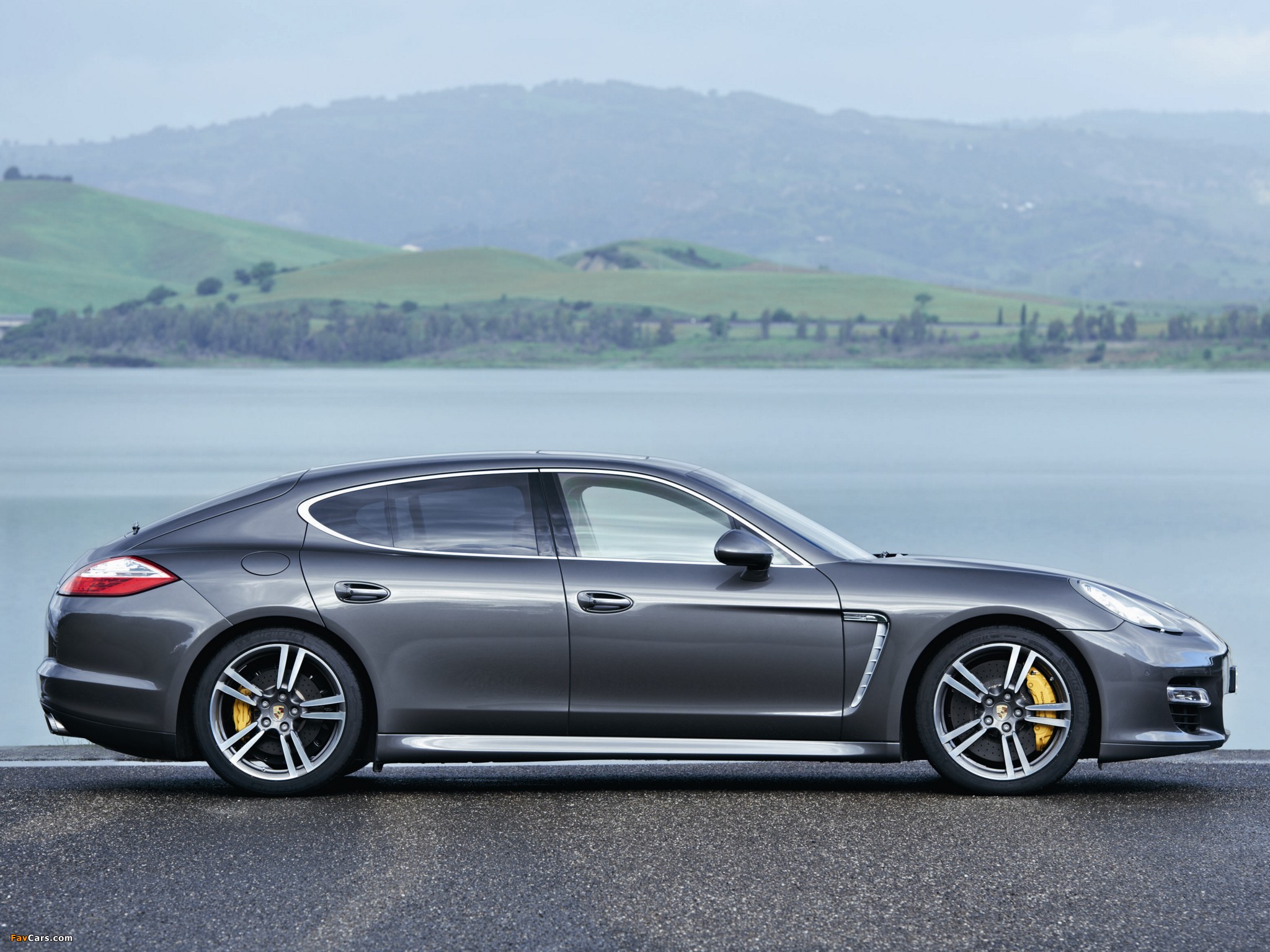 Pictures of Porsche Panamera Turbo S (970) 2011–13 (2048 x 1536)