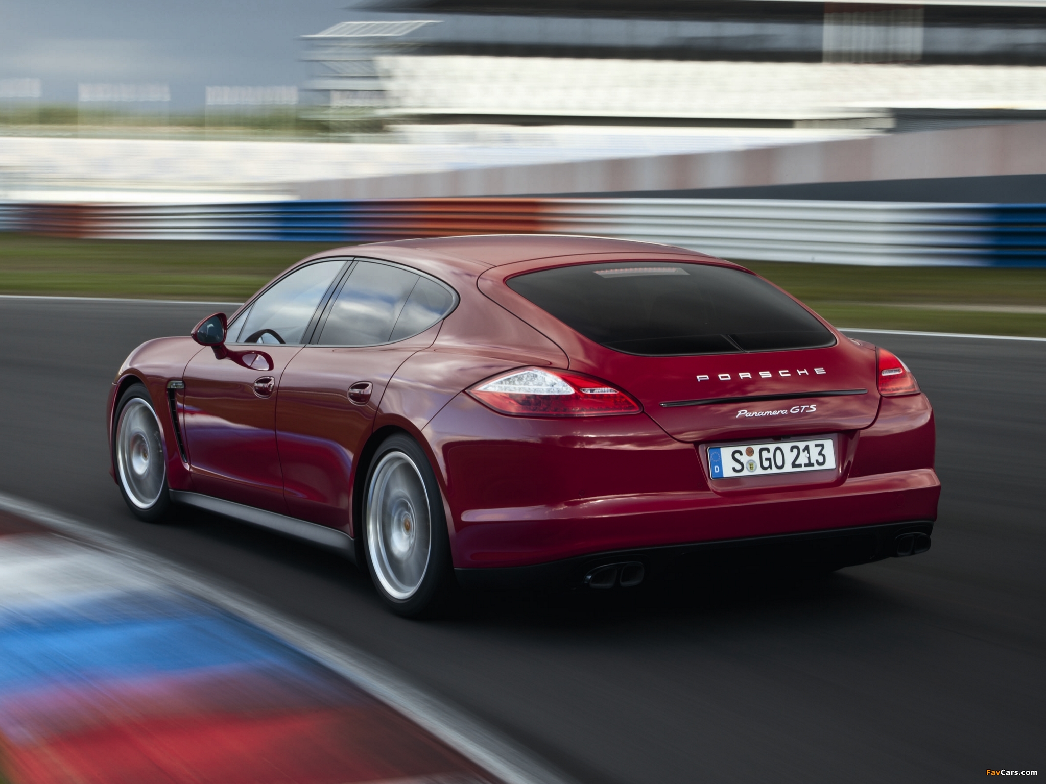 Pictures of Porsche Panamera GTS (970) 2012–13 (2048 x 1536)