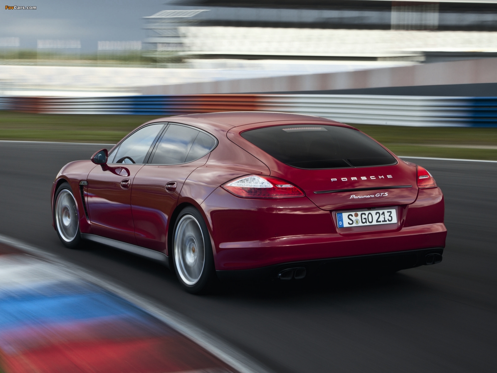 Pictures of Porsche Panamera GTS (970) 2012–13 (1600 x 1200)