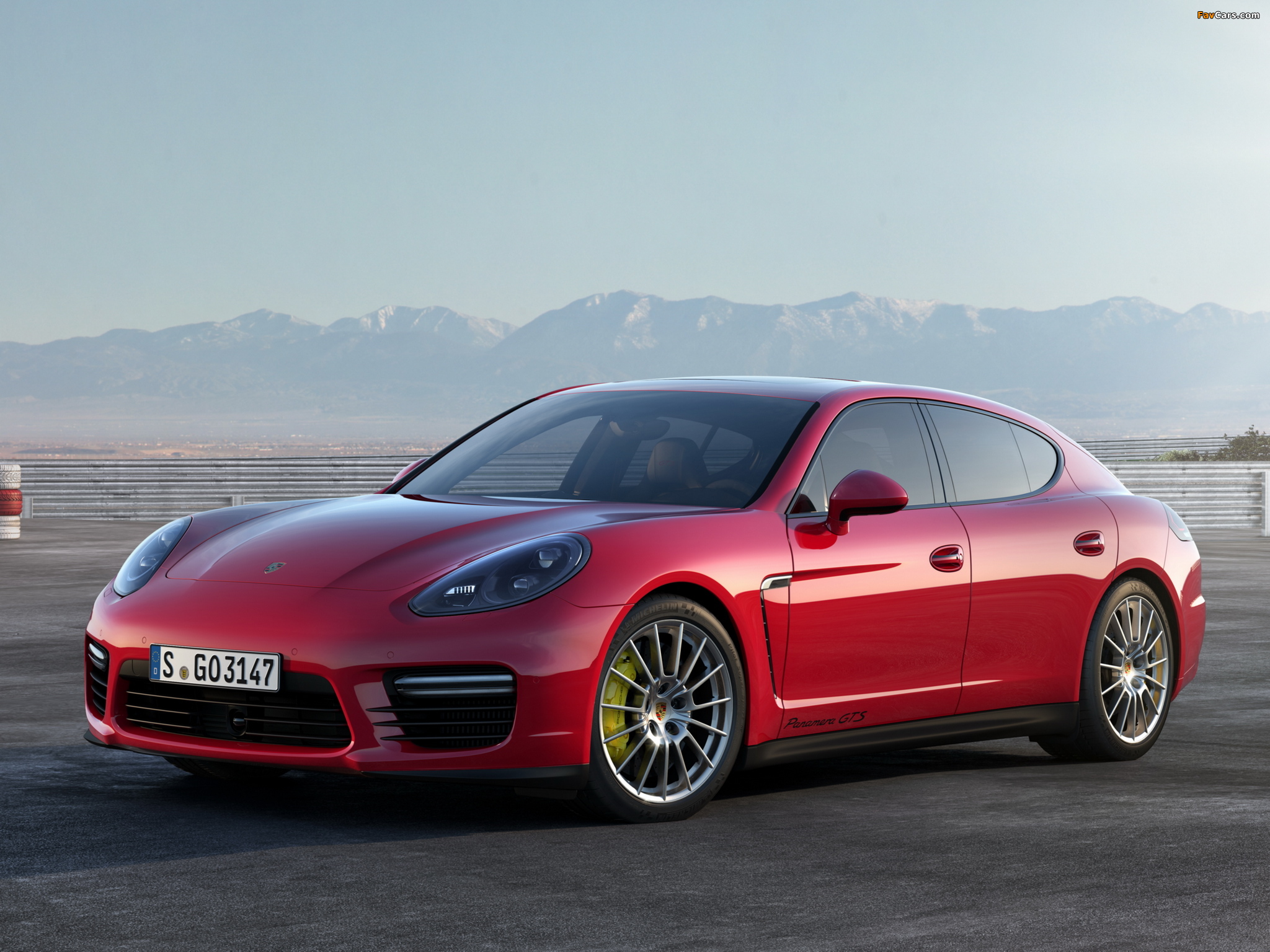 Pictures of Porsche Panamera GTS (970) 2013 (2048 x 1536)