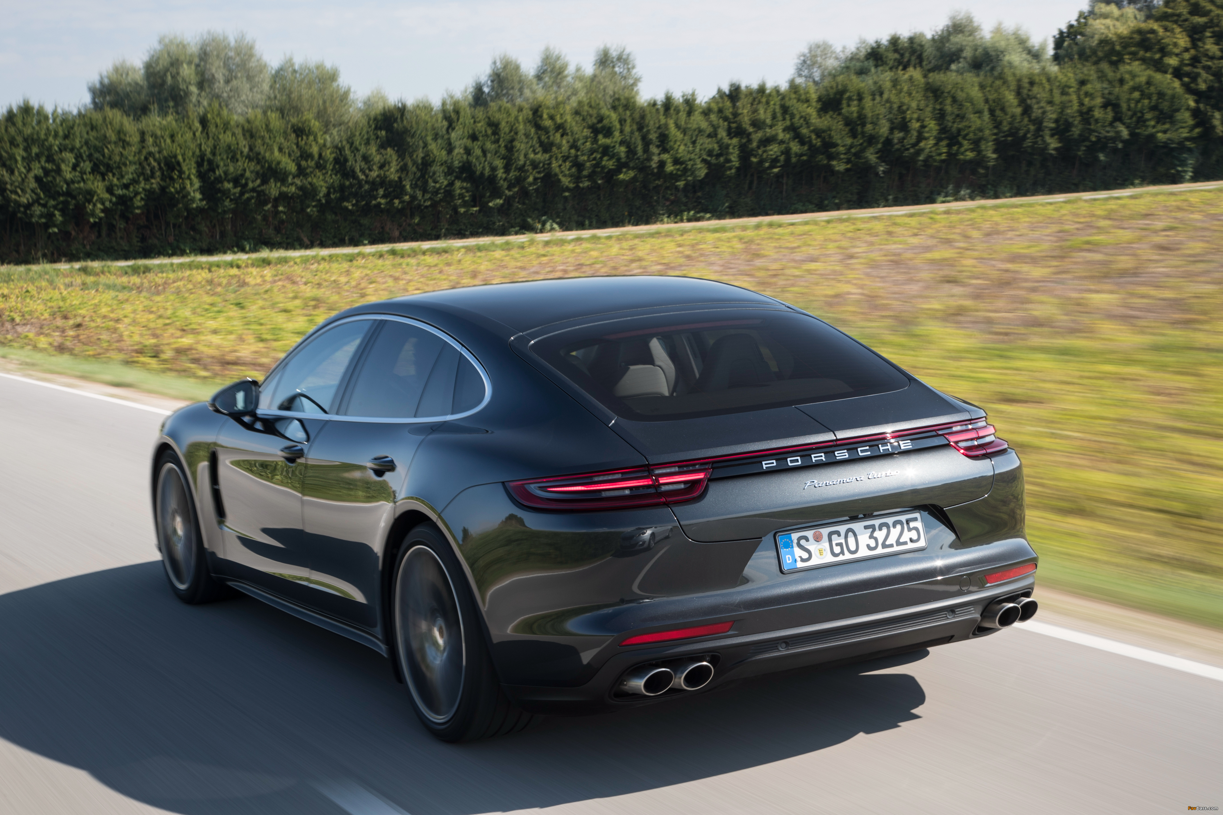 Pictures of Porsche Panamera Turbo 2016 (4096 x 2731)