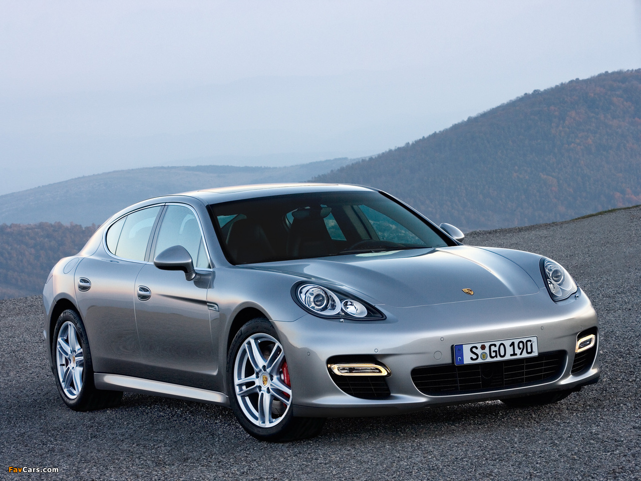 Porsche Panamera Turbo (970) 2009 pictures (1280 x 960)