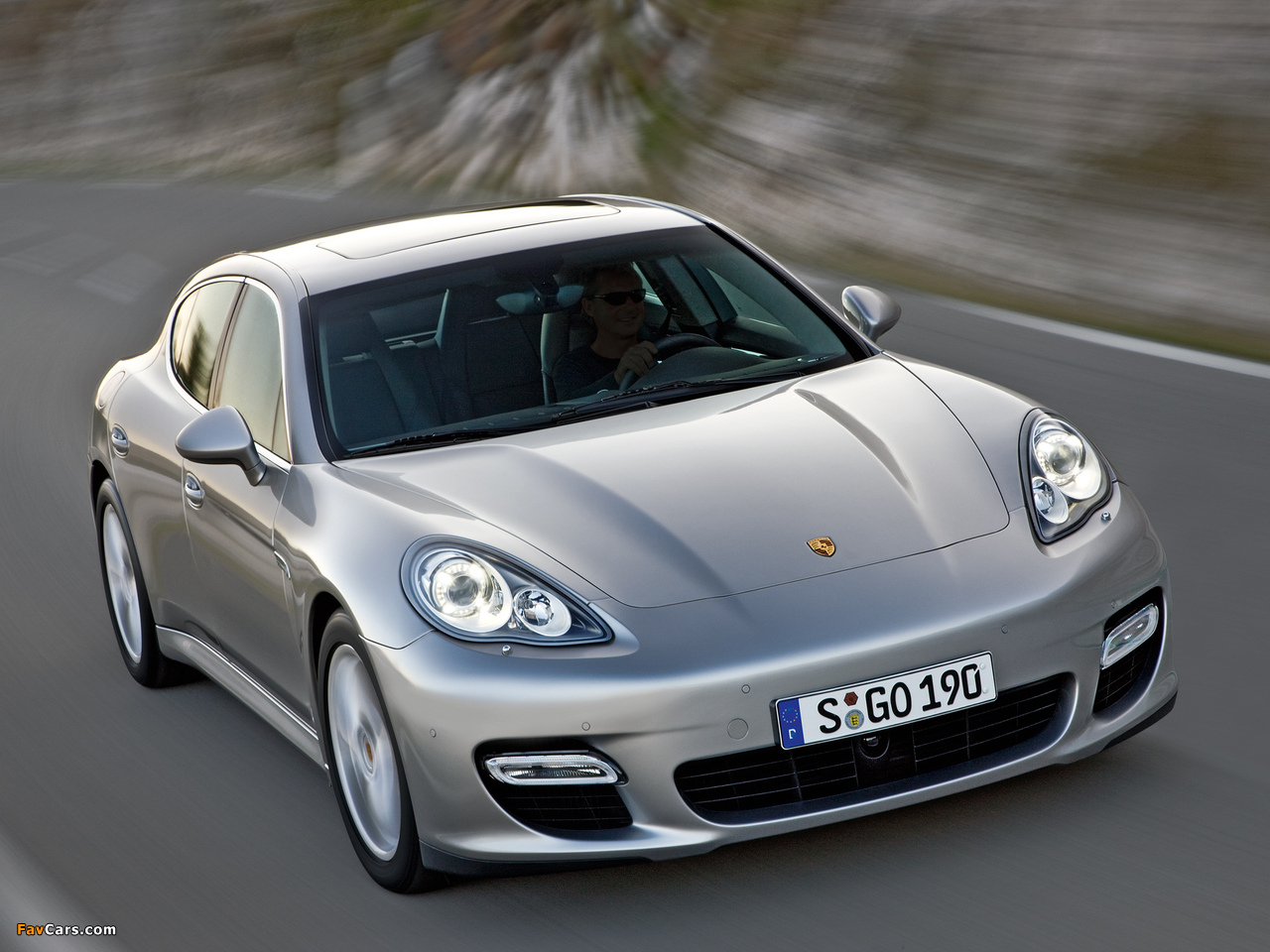 Porsche Panamera Turbo (970) 2009 wallpapers (1280 x 960)