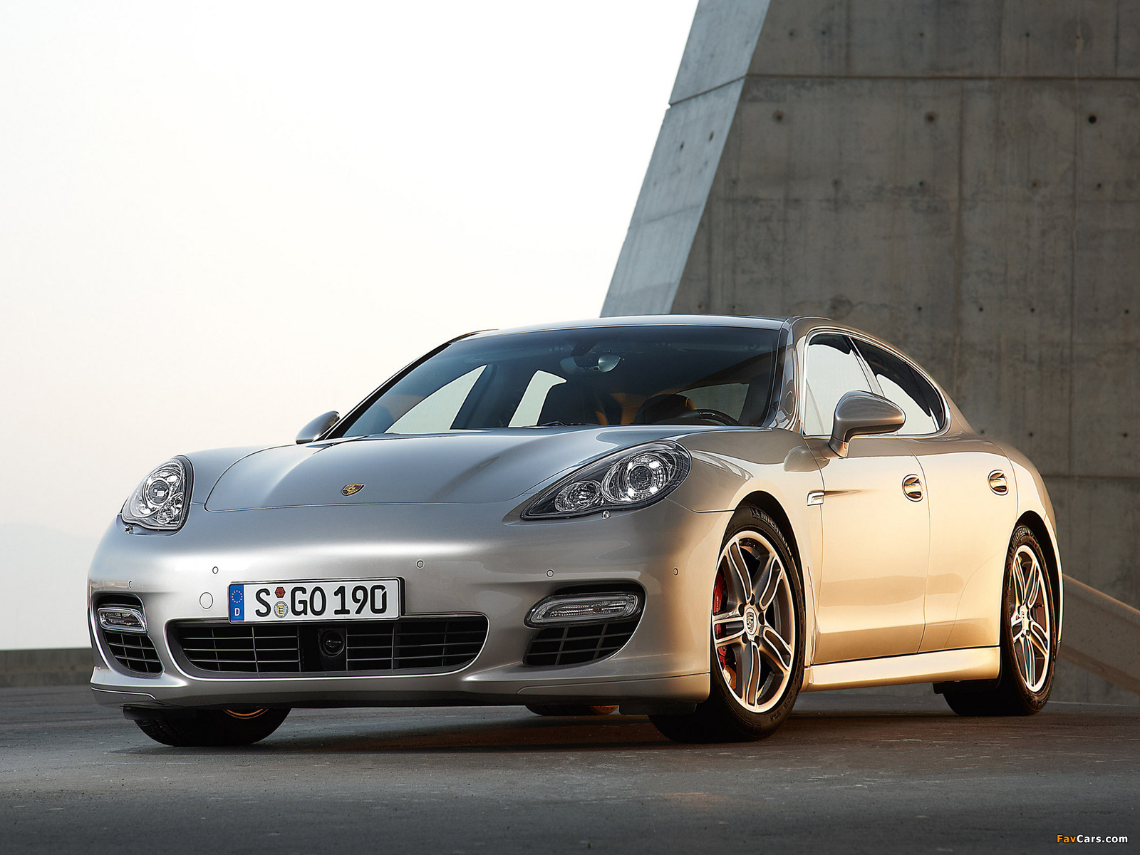 Porsche Panamera Turbo (970) 2009 wallpapers (1600 x 1200)