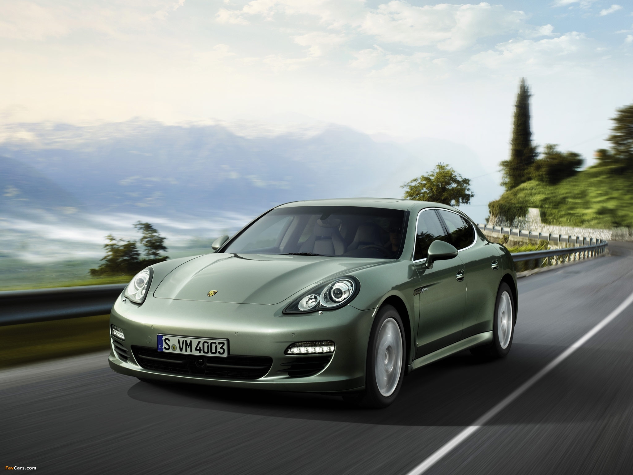 Porsche Panamera S Hybrid (970) 2011–13 wallpapers (2048 x 1536)