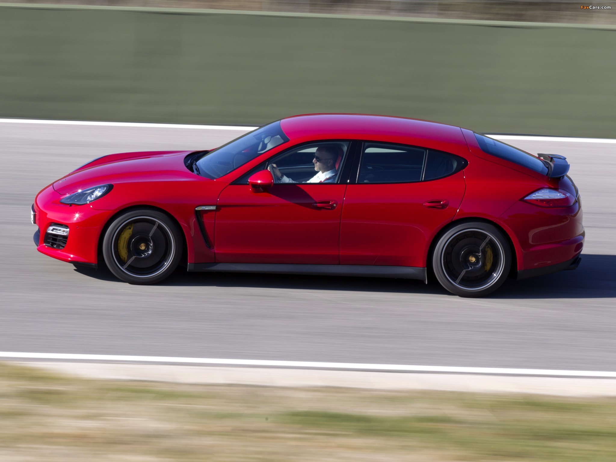 Porsche Panamera GTS (970) 2012–13 wallpapers (2048 x 1536)