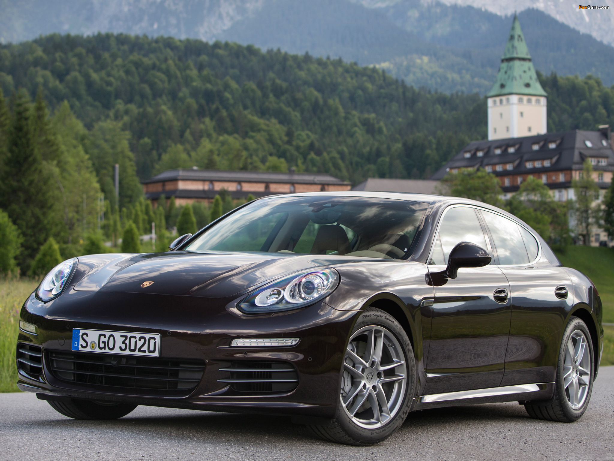 Porsche Panamera 4S (970) 2013 pictures (2048 x 1536)