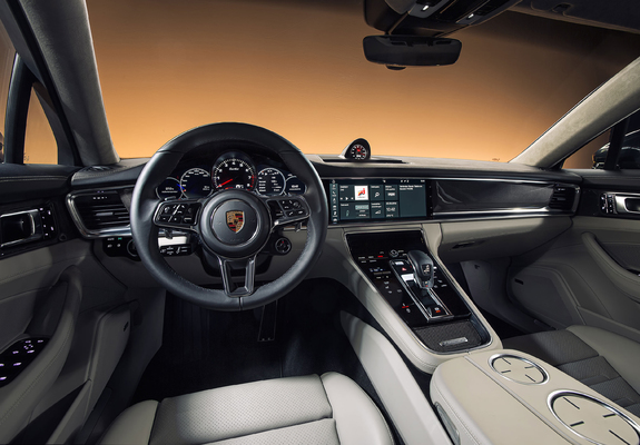 Porsche Panamera Turbo 2016 images