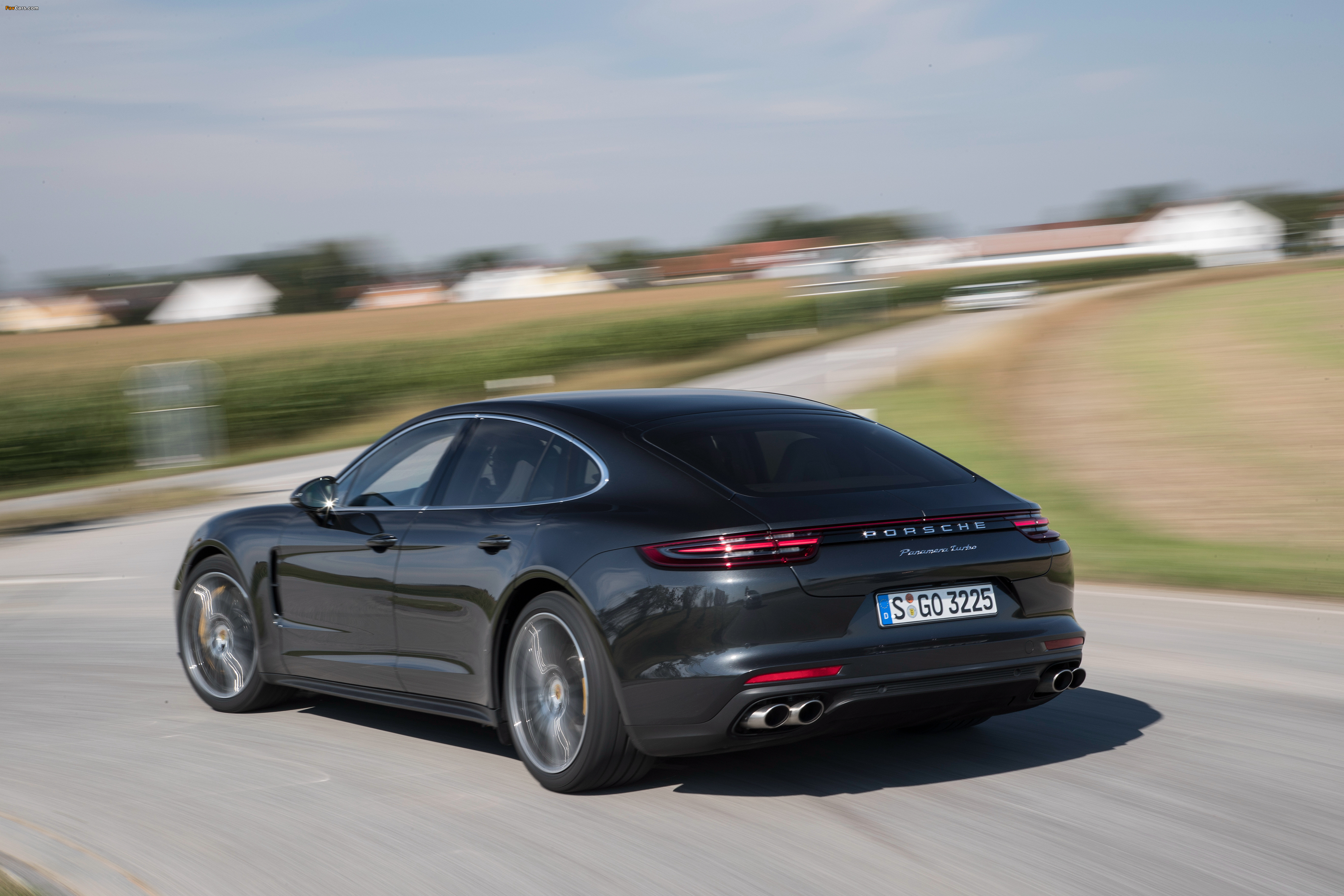 Porsche Panamera Turbo 2016 images (4096 x 2731)