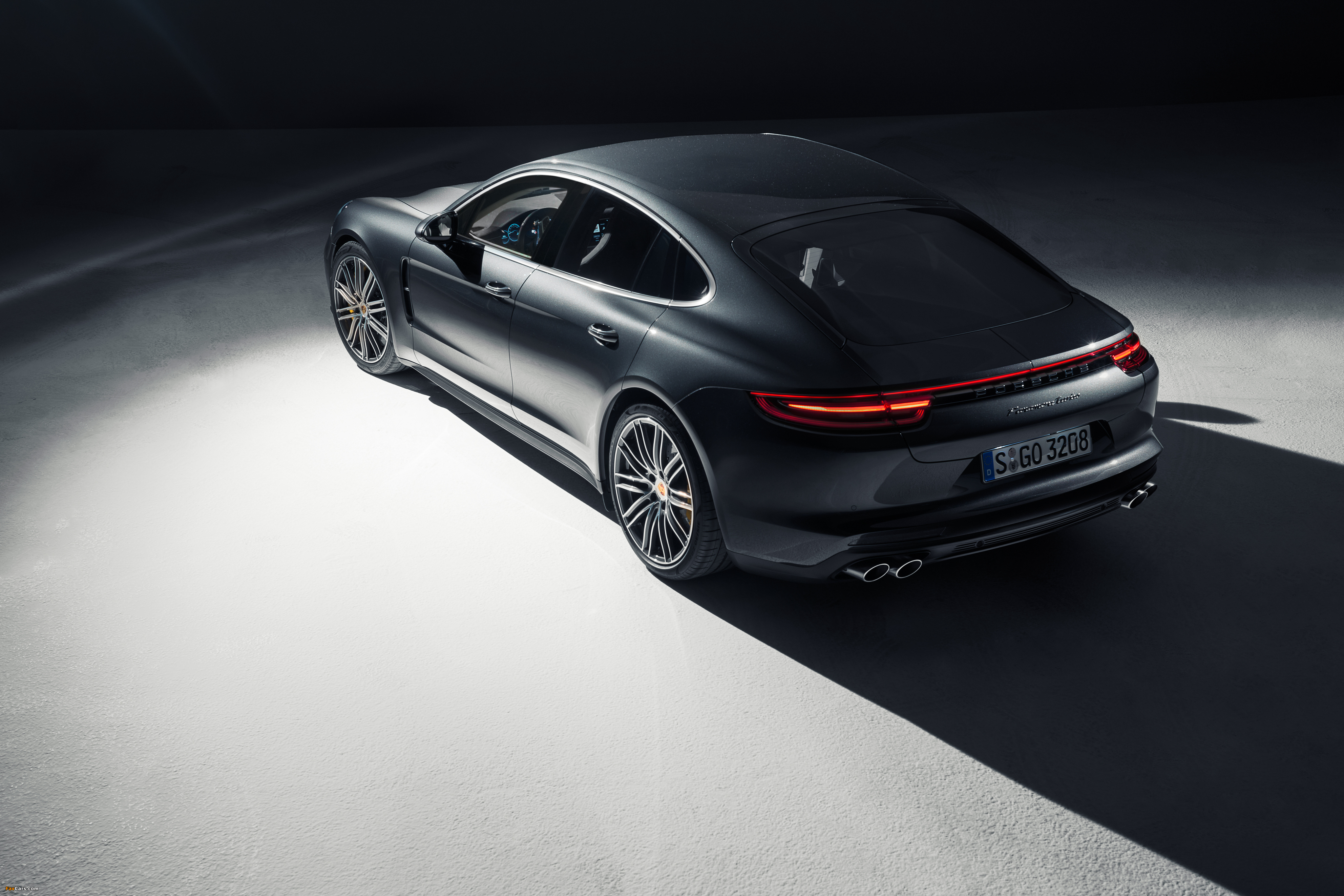 Porsche Panamera Turbo 2016 wallpapers (4096 x 2732)