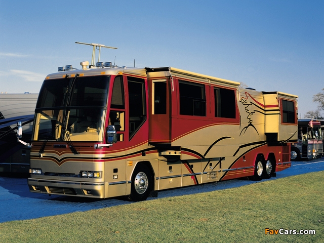 Prevost H3-45 VIP Motorhome 2004 wallpapers (640 x 480)