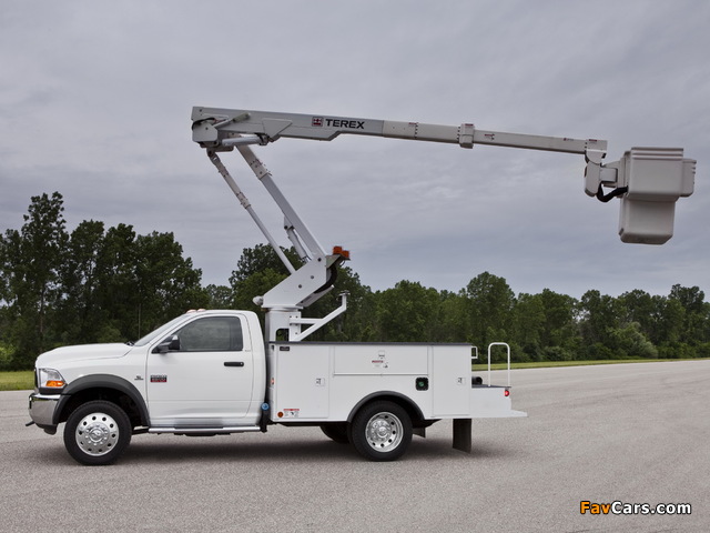 Images of Ram 5500 Chassis Cab 2010 (640 x 480)