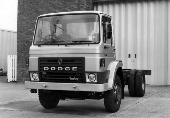 Dodge-Renault 100-Series 4x2 images