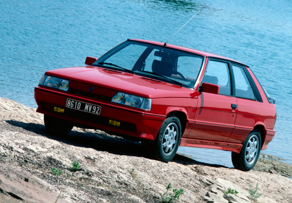 Photos of Renault 11 Turbo 1986–88