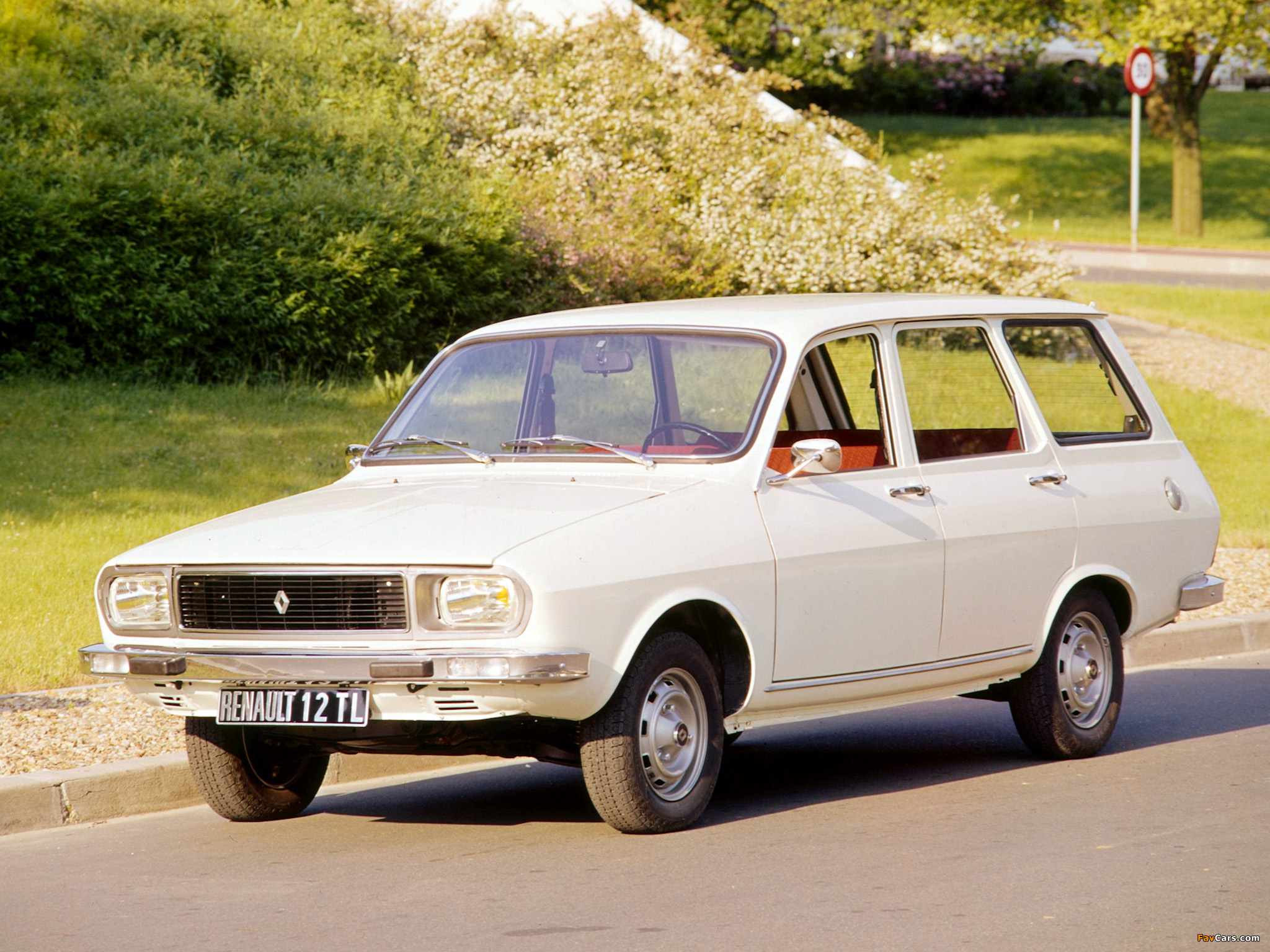 Images of Renault 12 TL Wagon 1975–80 (2048 x 1536)