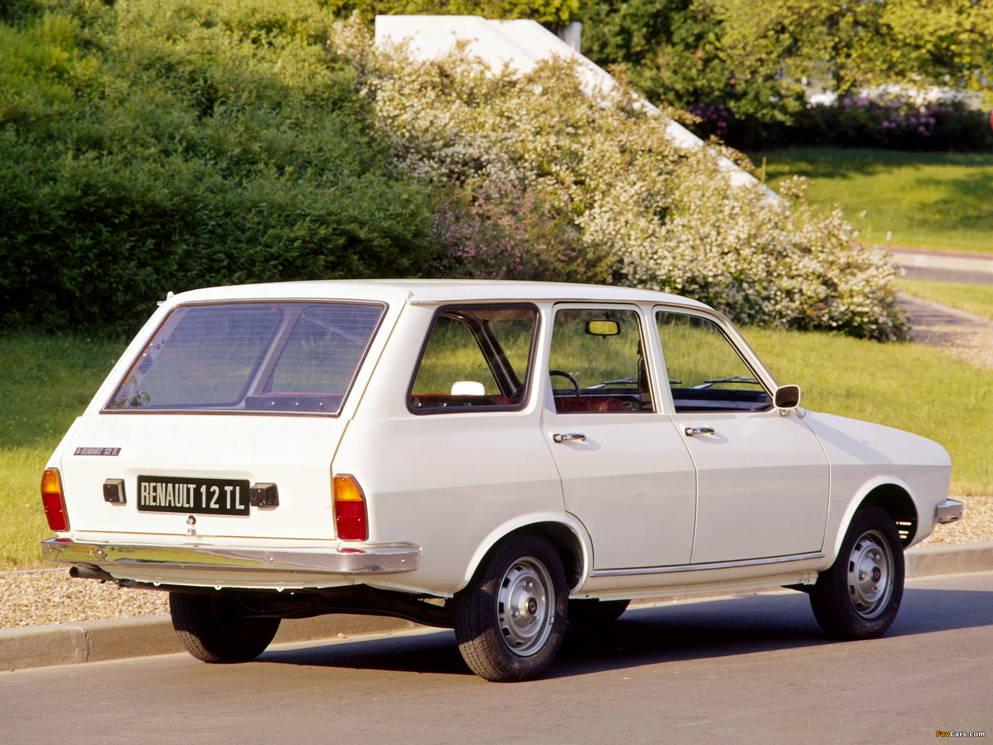Renault 12 TL Wagon 1975–80 wallpapers (2048 x 1536)