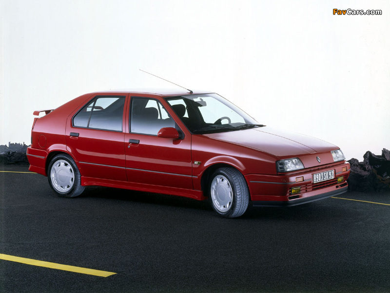 Images of Renault 19 16V 5-door 1988–92 (800 x 600)