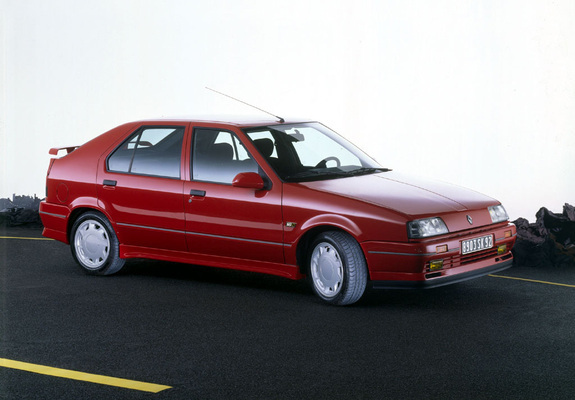 Images of Renault 19 16V 5-door 1988–92