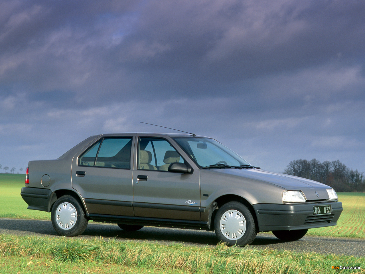 Pictures of Renault 19 Chamade 1989–92 (1280 x 960)