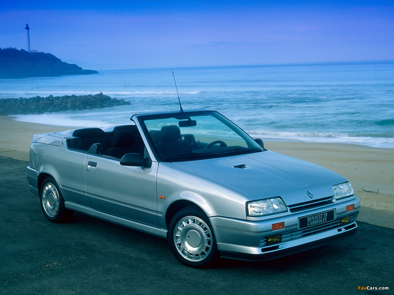 Pictures of Renault 19 Cabrio 1990–92 (1280 x 960)