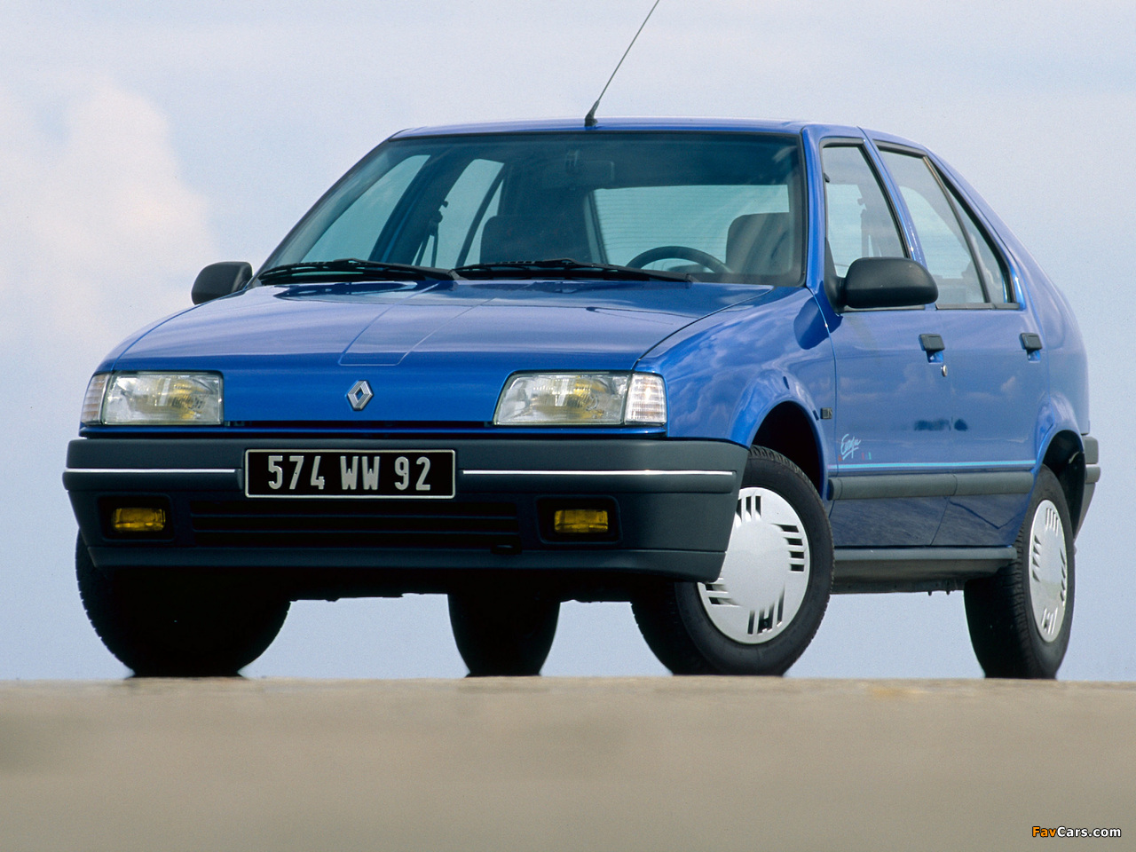 Renault 19 5-door 1988–92 pictures (1280 x 960)
