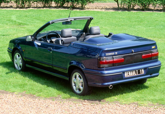 Renault 19 Cabrio 1992–96 wallpapers