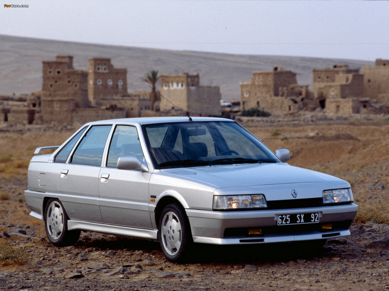 Pictures of Renault 21 Turbo Quadra 1989–93 (1600 x 1200)
