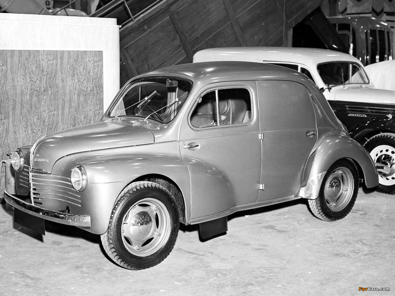 Renault 4 CV Commerciale 1947–52 pictures (1280 x 960)