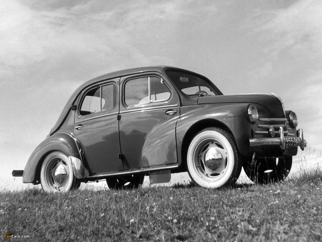 Renault 4 CV 1954–61 images (1280 x 960)