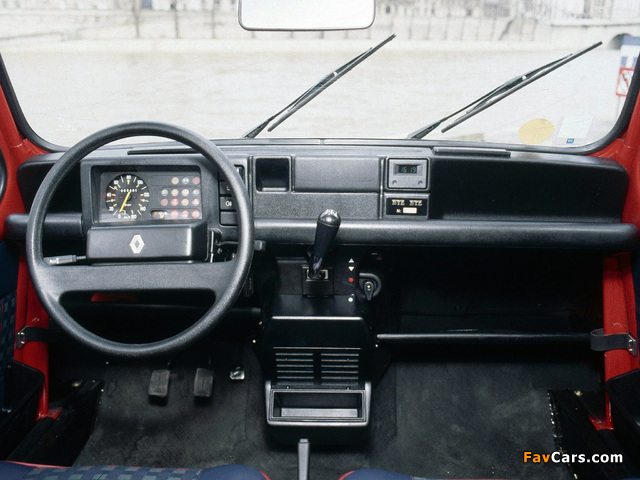Images of Renault 4 Bye Bye 1992 (640 x 480)