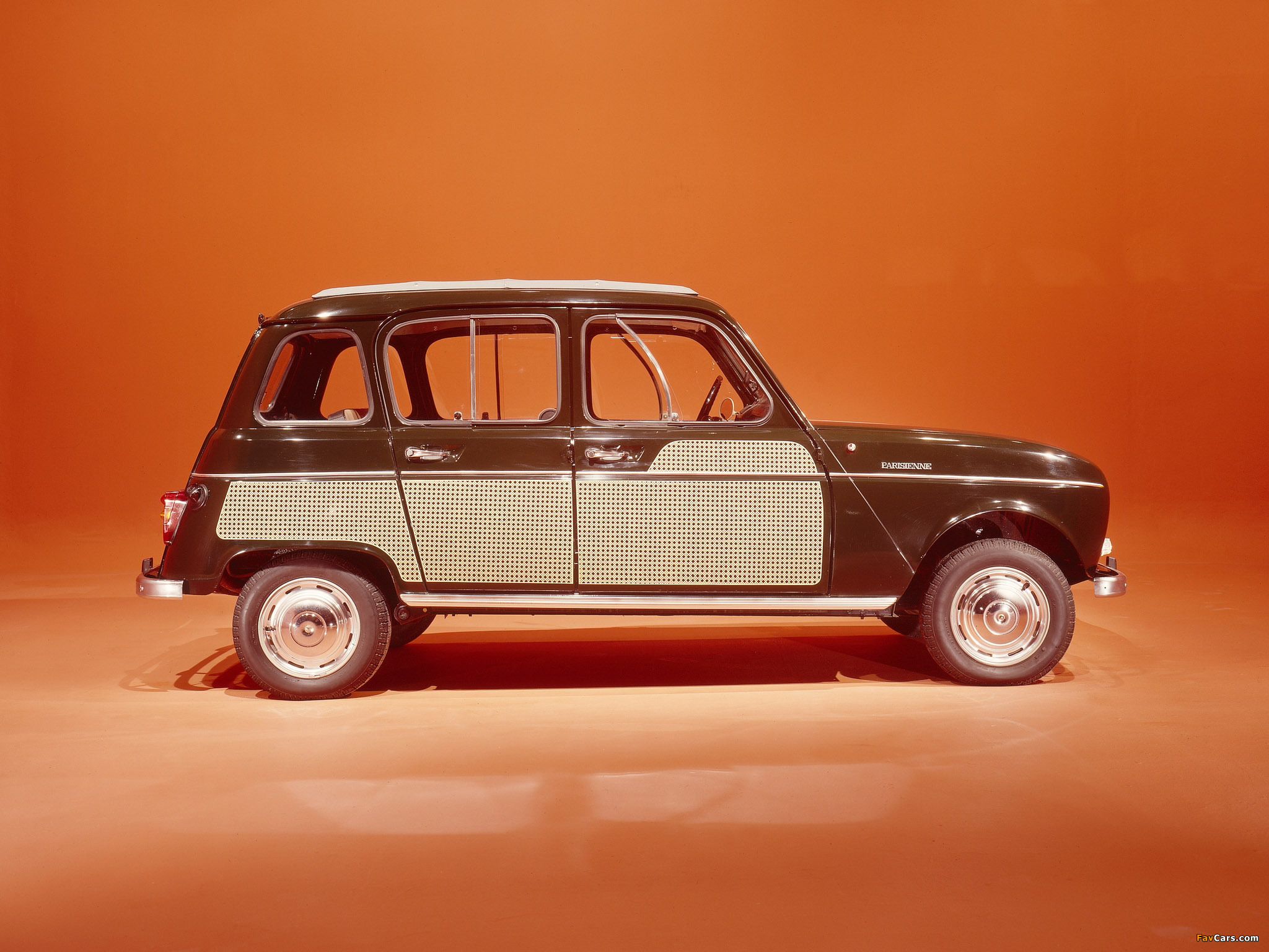 Photos of Renault 4 La Parisienne 1963–67 (2048 x 1536)