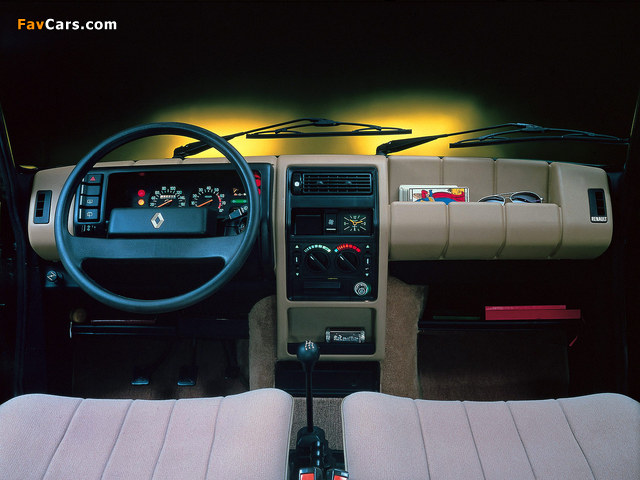 Pictures of Renault 5 GTL 5-door 1980–84 (640 x 480)