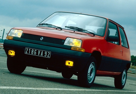 Renault 5 3-door 1985–96 wallpapers