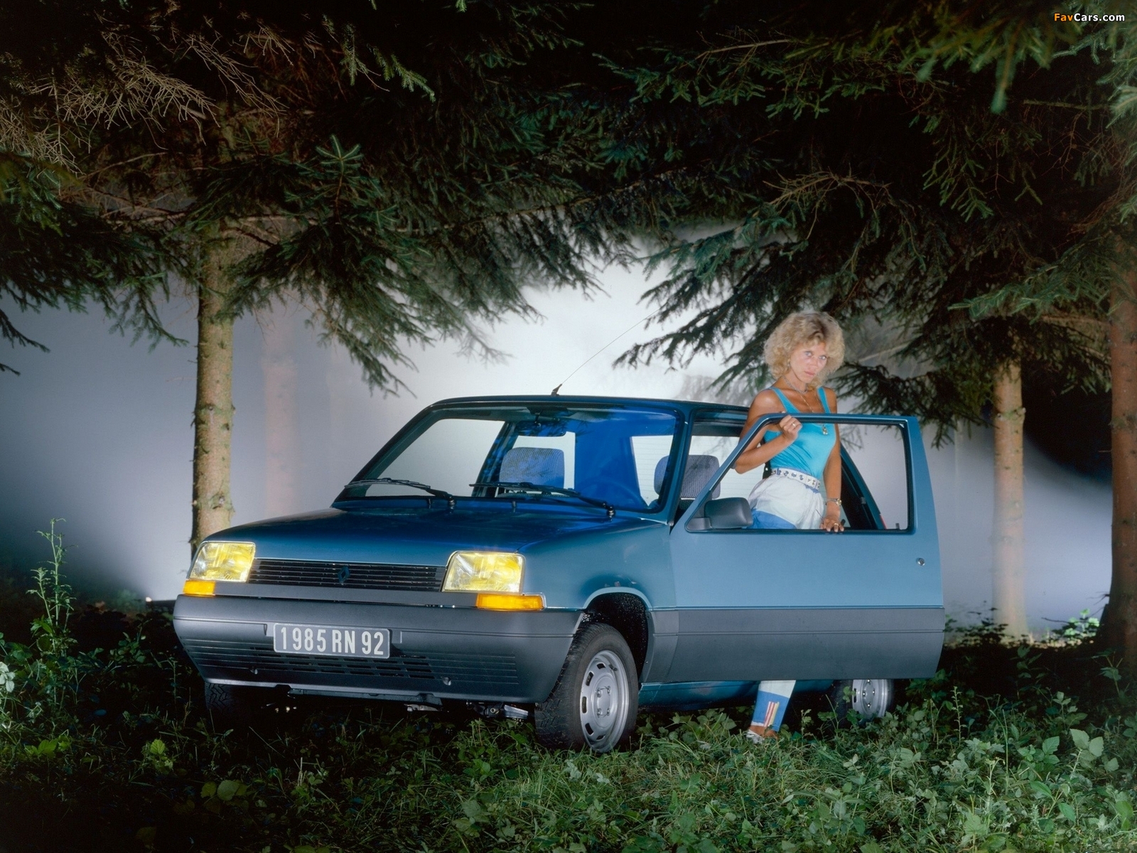 Renault 5 3-door 1985–96 wallpapers (1600 x 1200)