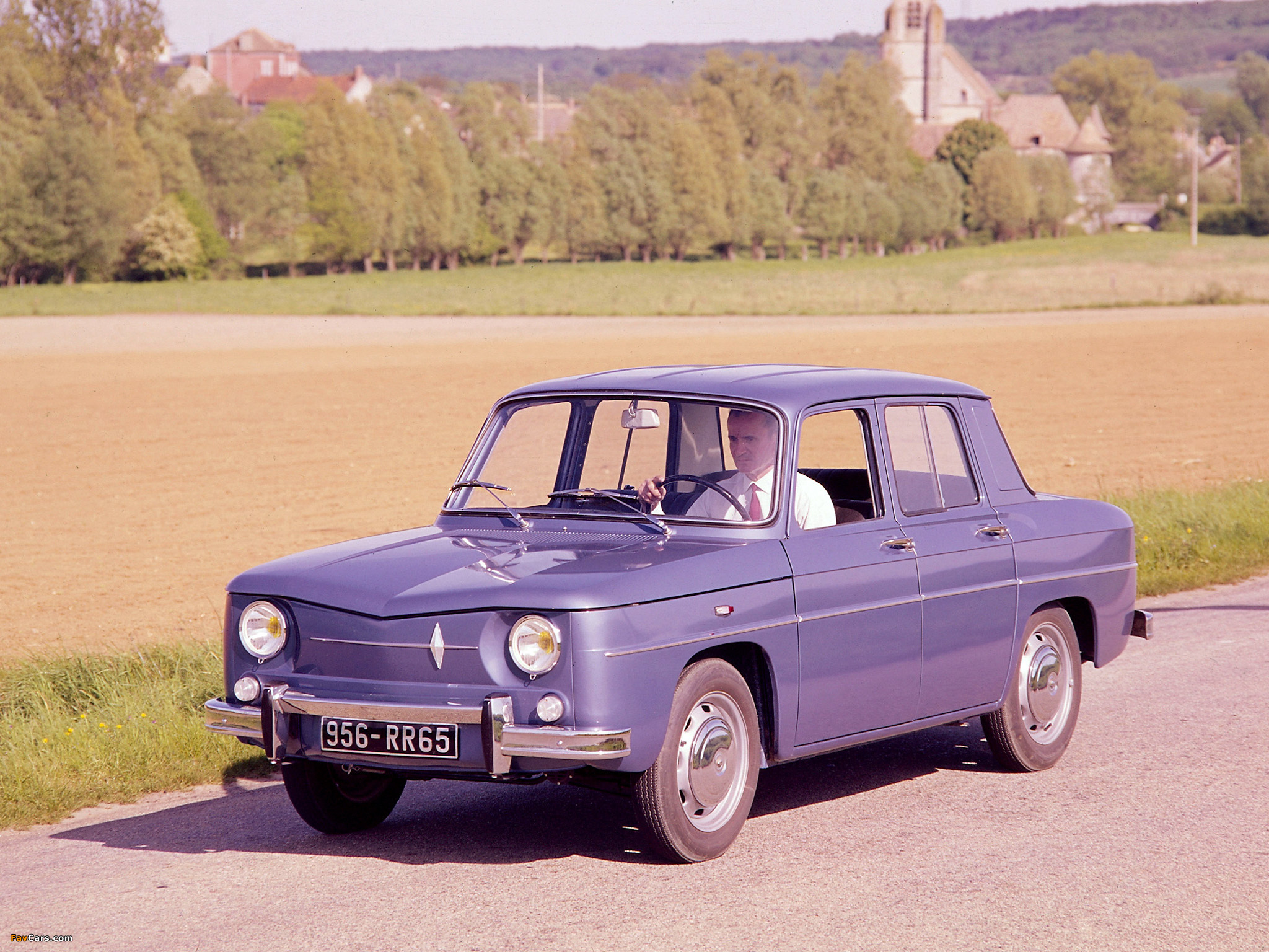 Renault 8 1962–72 wallpapers (2048 x 1536)