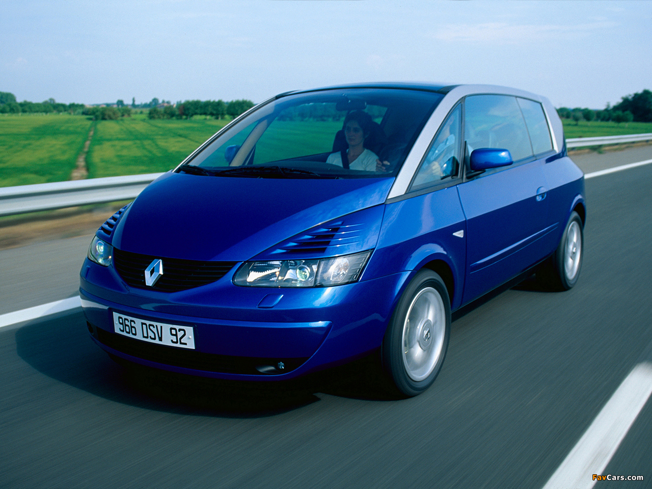 Photos of Renault Avantime 2001–03 (1280 x 960)