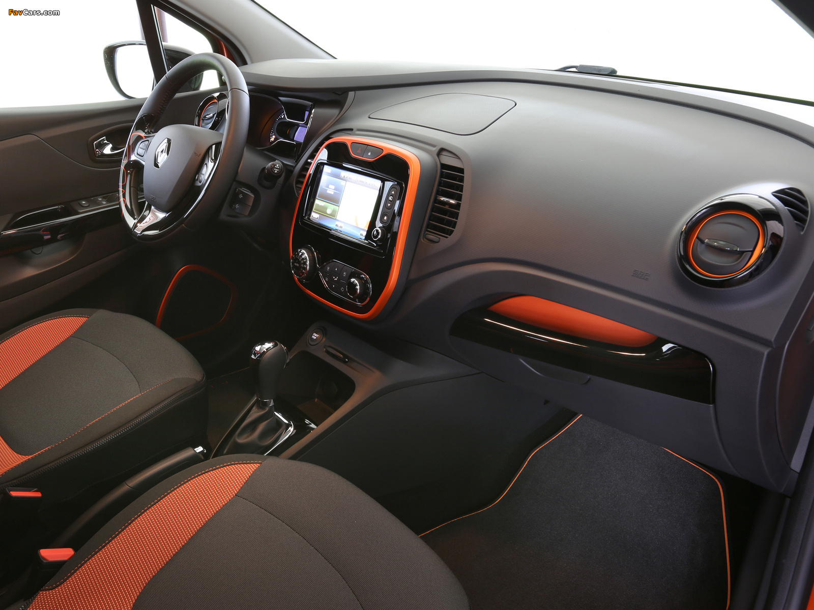 Renault Captur 2013 wallpapers (1600 x 1200)