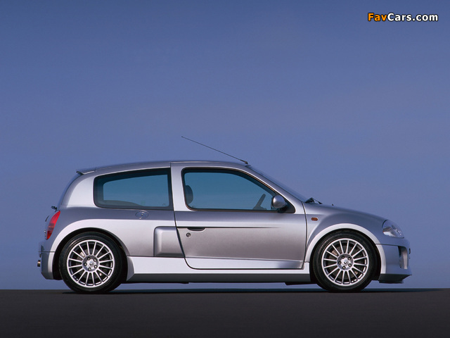 Images of Renault Clio V6 Sport 1999–2001 (640 x 480)