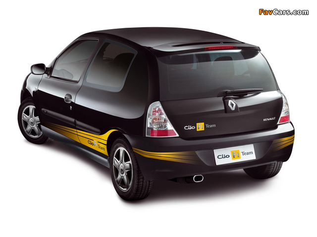 Images of Renault Clio F1 Team 2007 (640 x 480)